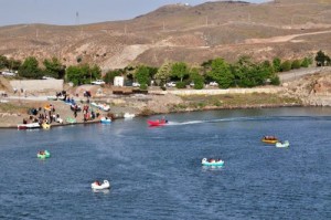 بند زیبای گلستان در تور مشهد